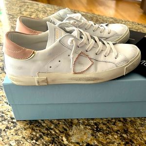 Philippe Model PRLD Round-Toe Low-Top Sneakers EU Size 39 (US size 8.5) VEUC